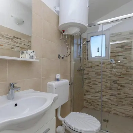 Apartment Fortuna In Pirovac, Close To The Seabeach Pirovac