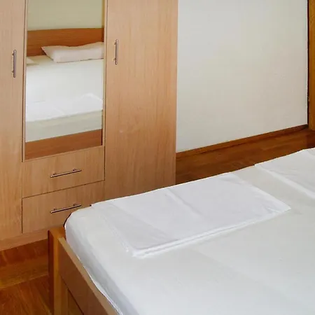 Fortuna In Pirovac, Close To The Seabeach * Pirovac