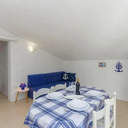 Apartment Fortuna In Pirovac, Close To The Seabeach Pirovac